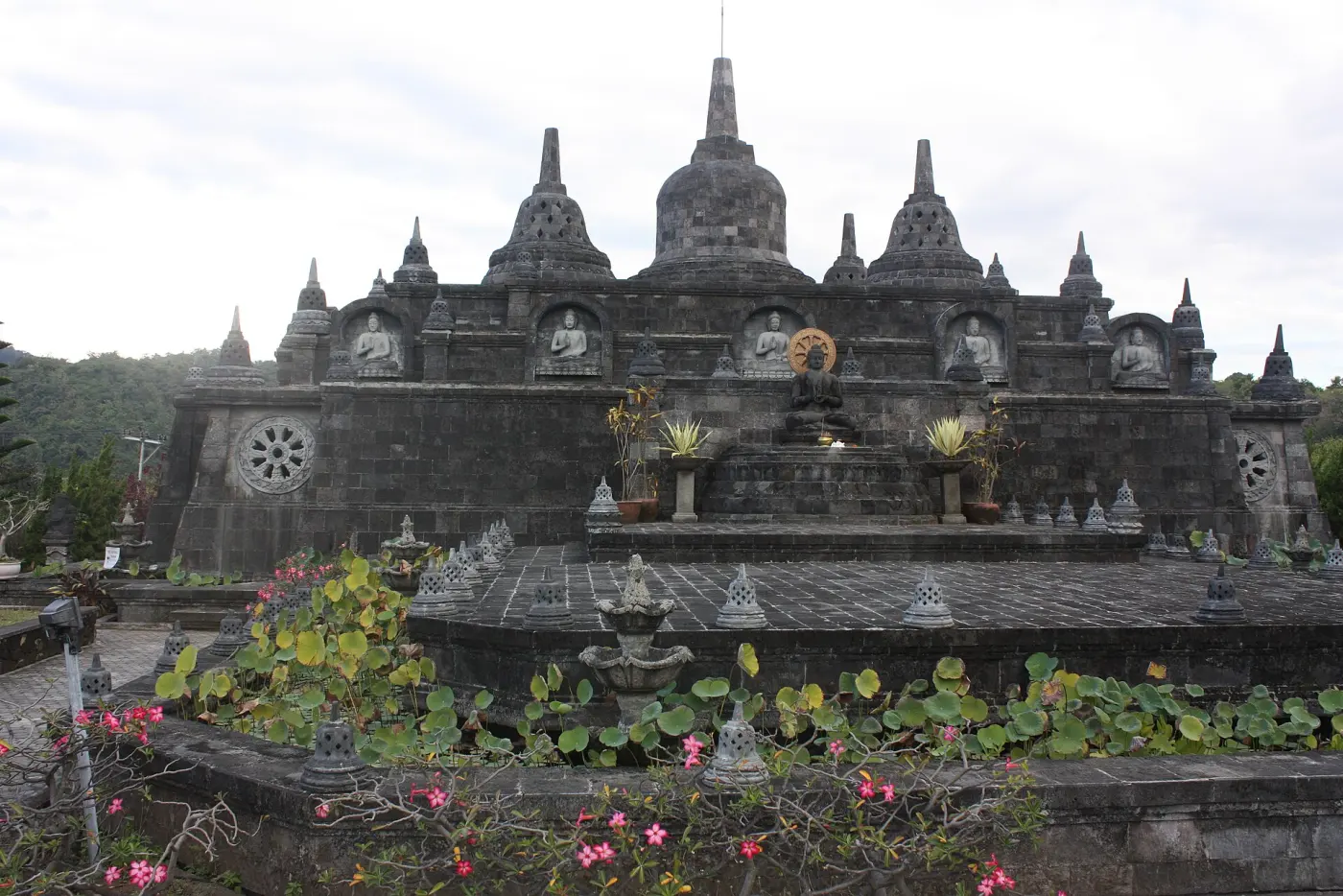 Brahmavihara Arama, le monastère bouddhiste de Banjar